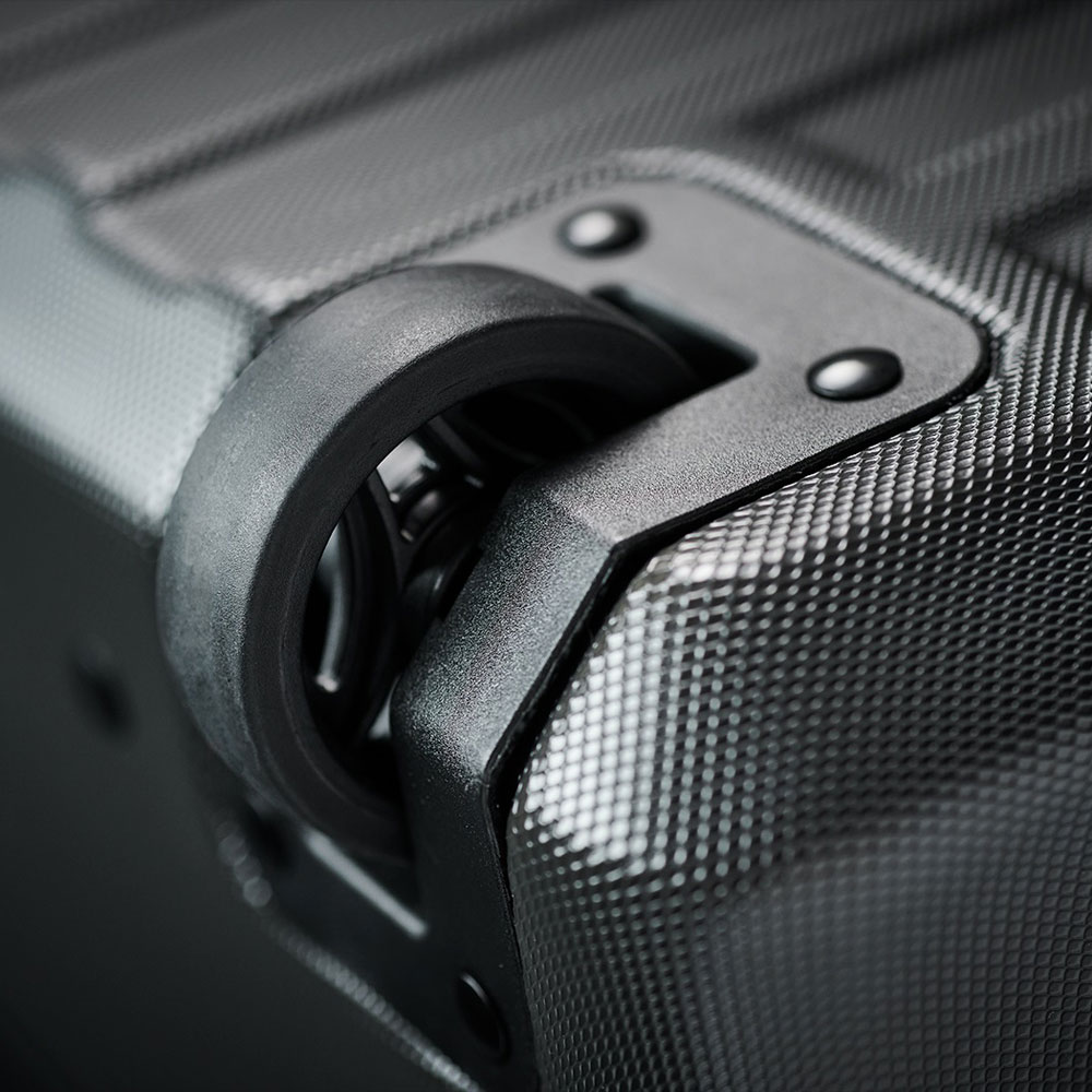 BOSS BCB-1000 Pedal Board エフェクターケース スーツケースタイプ ホイール部