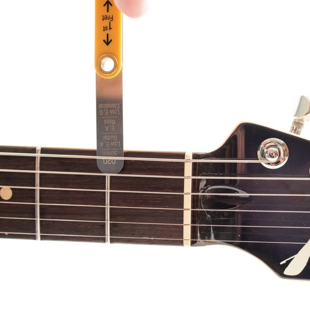 MUSIC NOMAD MN601 ナット高測定ゲージ 使用イメージ画像