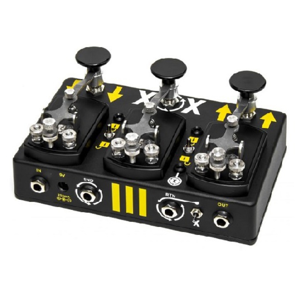 CopperSound Pedals Triplegraph デジタルポリフォニックオクターブペダル ギターエフェクター リア斜めアングル画像