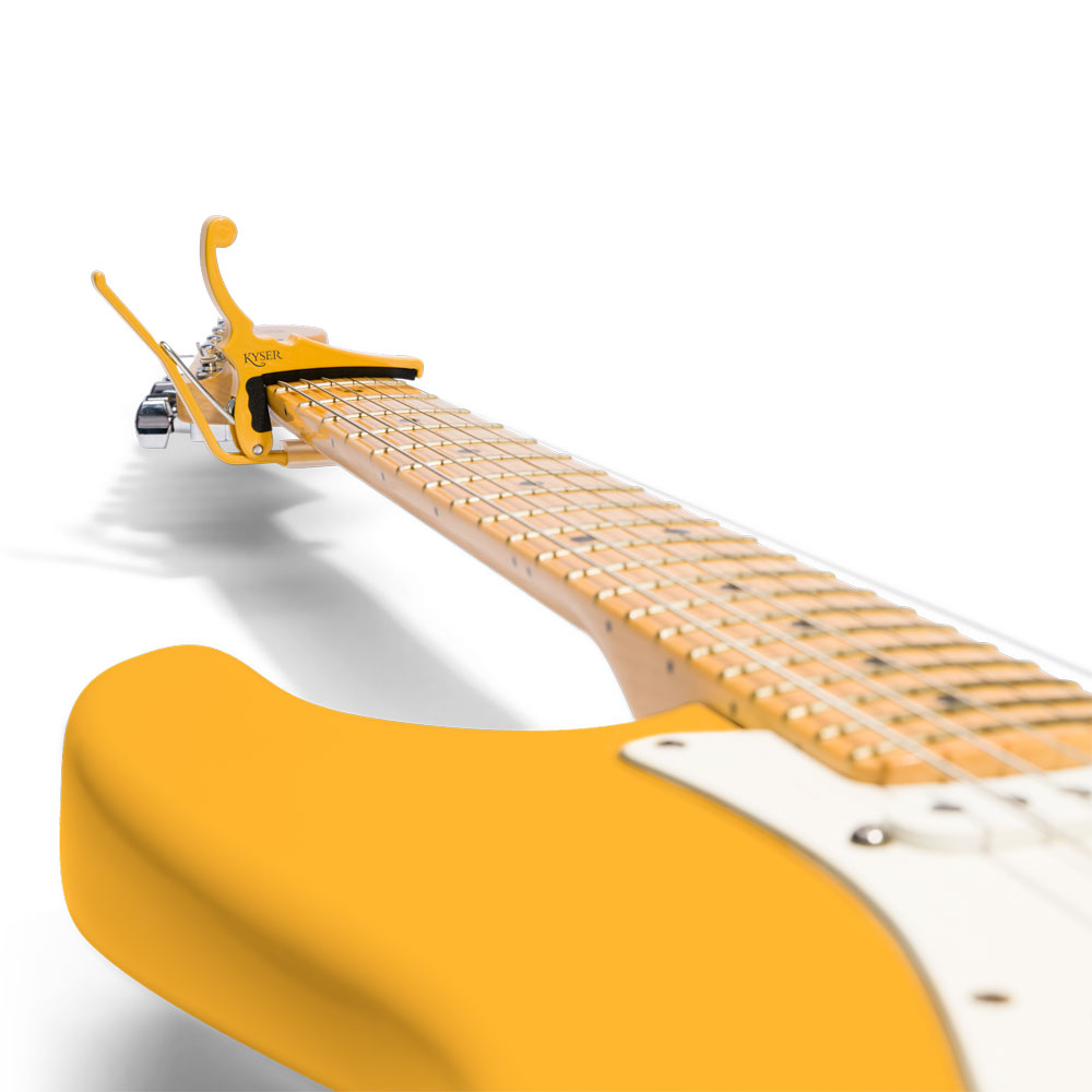 Kyser KGEFBBA Fender Classic Color Quick-Change Electric Capo Butterscotch Blonde ギター用カポタスト 使用例