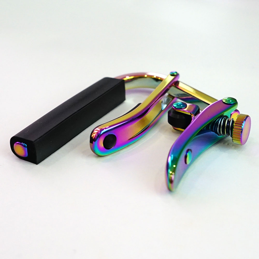 SHUBB C1p-B Paua Pearl Black Sleeve カポタスト パウアパールカラー ブラックスリーブ アコースティックギター用 シャブカポ 斜めアングル画像