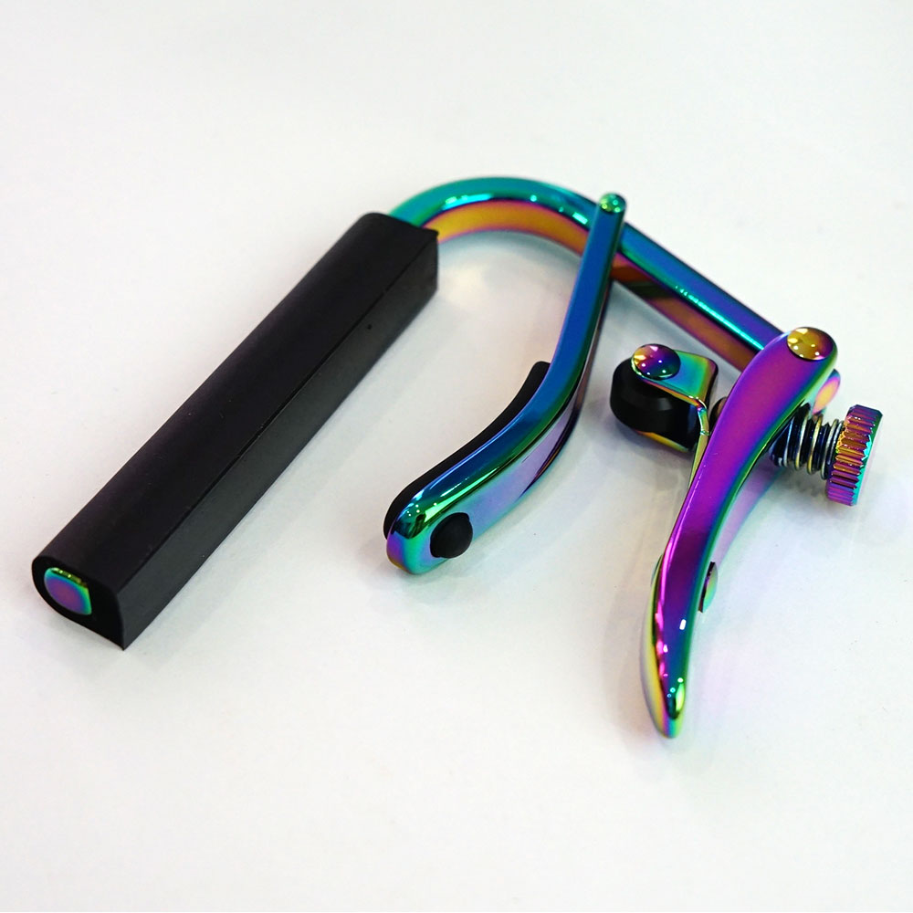 SHUBB C2p-B Paua Pearl Black Sleeve カポタスト パウアパールカラー ブラックスリーブ クラシックギター用 斜めアングル画像