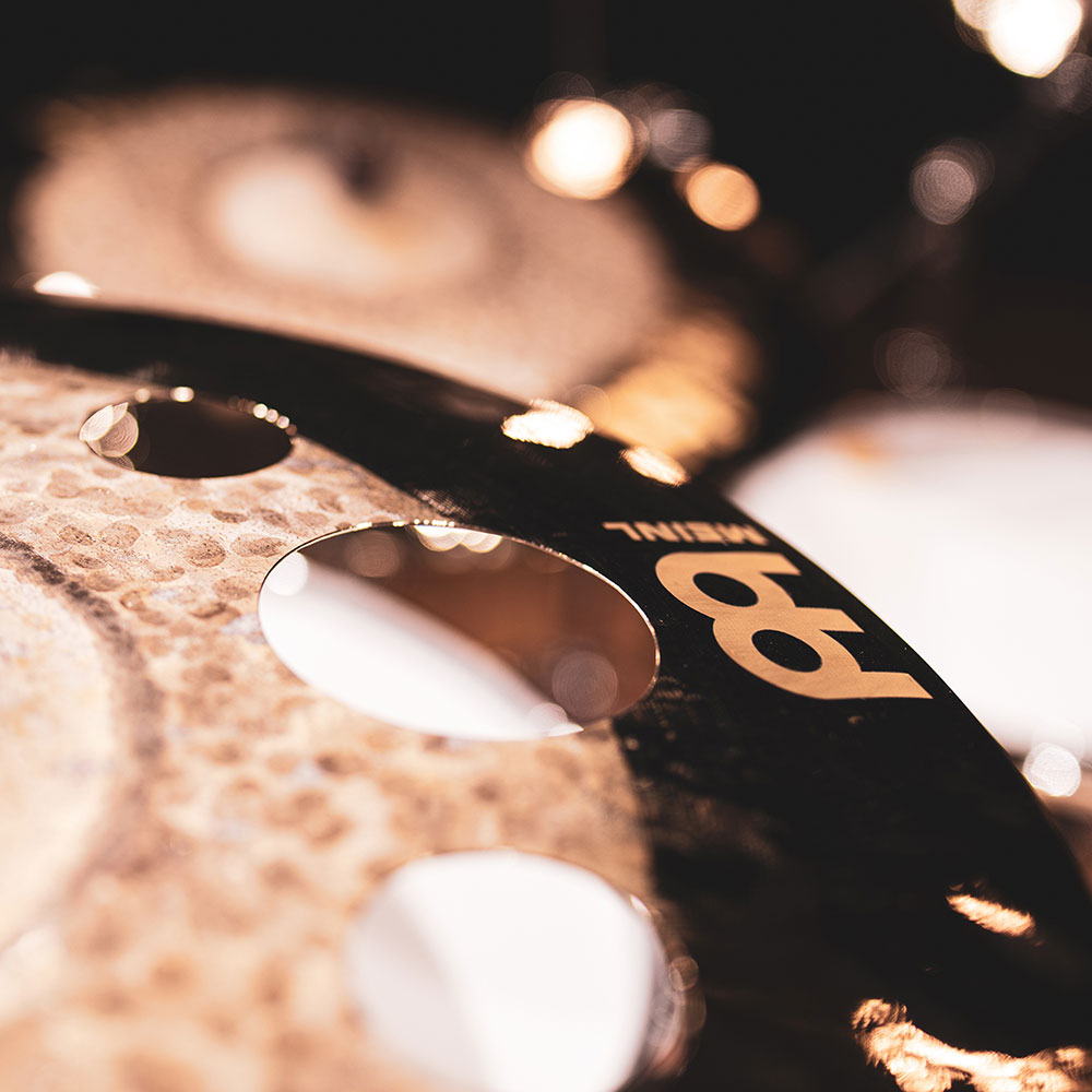 MEINL B18DUTRC Trash Crashes Byzance Dual Series 18' クラッシュシンバル マイネル 穴あきシンバル ロゴマーク画像