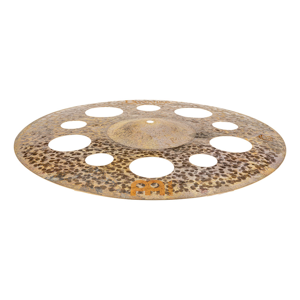 MEINL B18EDTRC Trash Crash Byzance Extra Dry Series 18' クラッシュシンバル マイネル 穴あきシンバル 斜めアングル画像