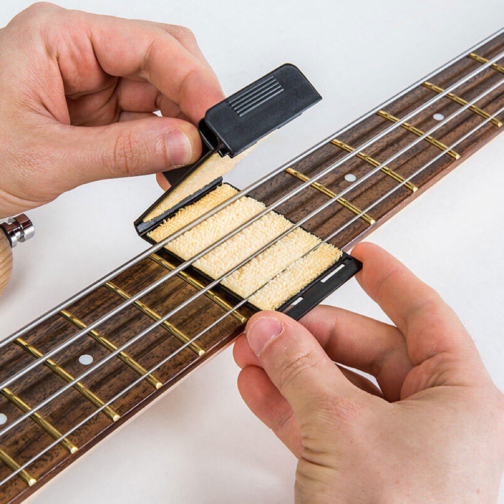 RockCare by Warwick StringJet 64 String Cleaner ストリングクリーナー 使用例