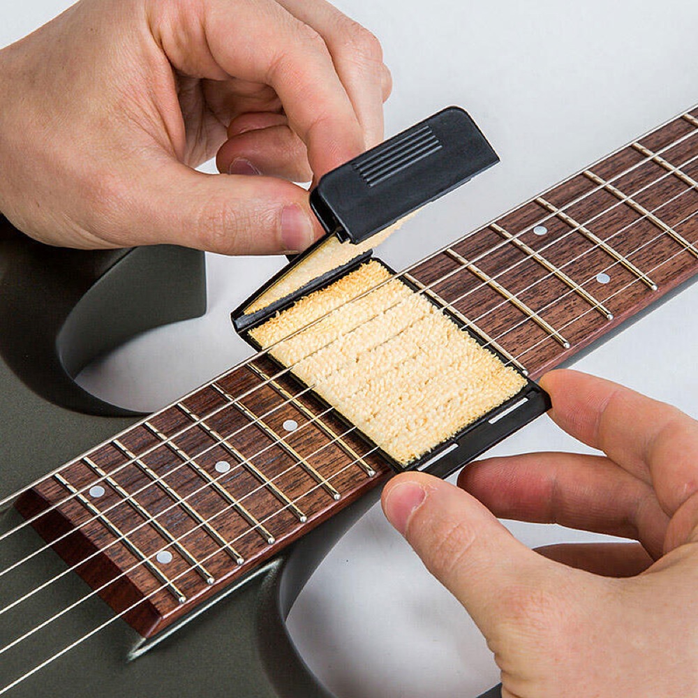 RockCare by Warwick StringJet 64 String Cleaner ストリングクリーナー 使用例