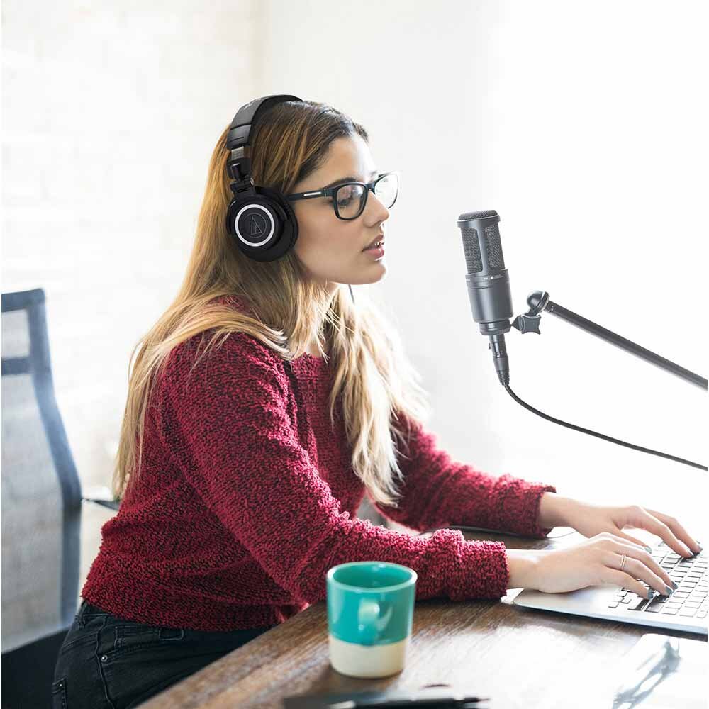 AUDIO-TECHNICA AT2020 コンデンサーマイク 使用イメージ画像