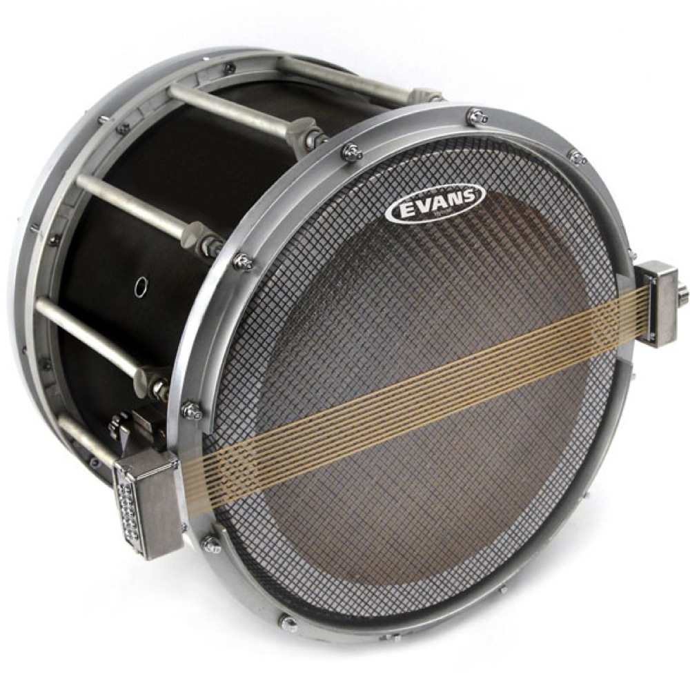 EVANS SS14MH1 14' Hybrid Series Snare Side マーチングスネアドラムサイドヘッド 設置例画像