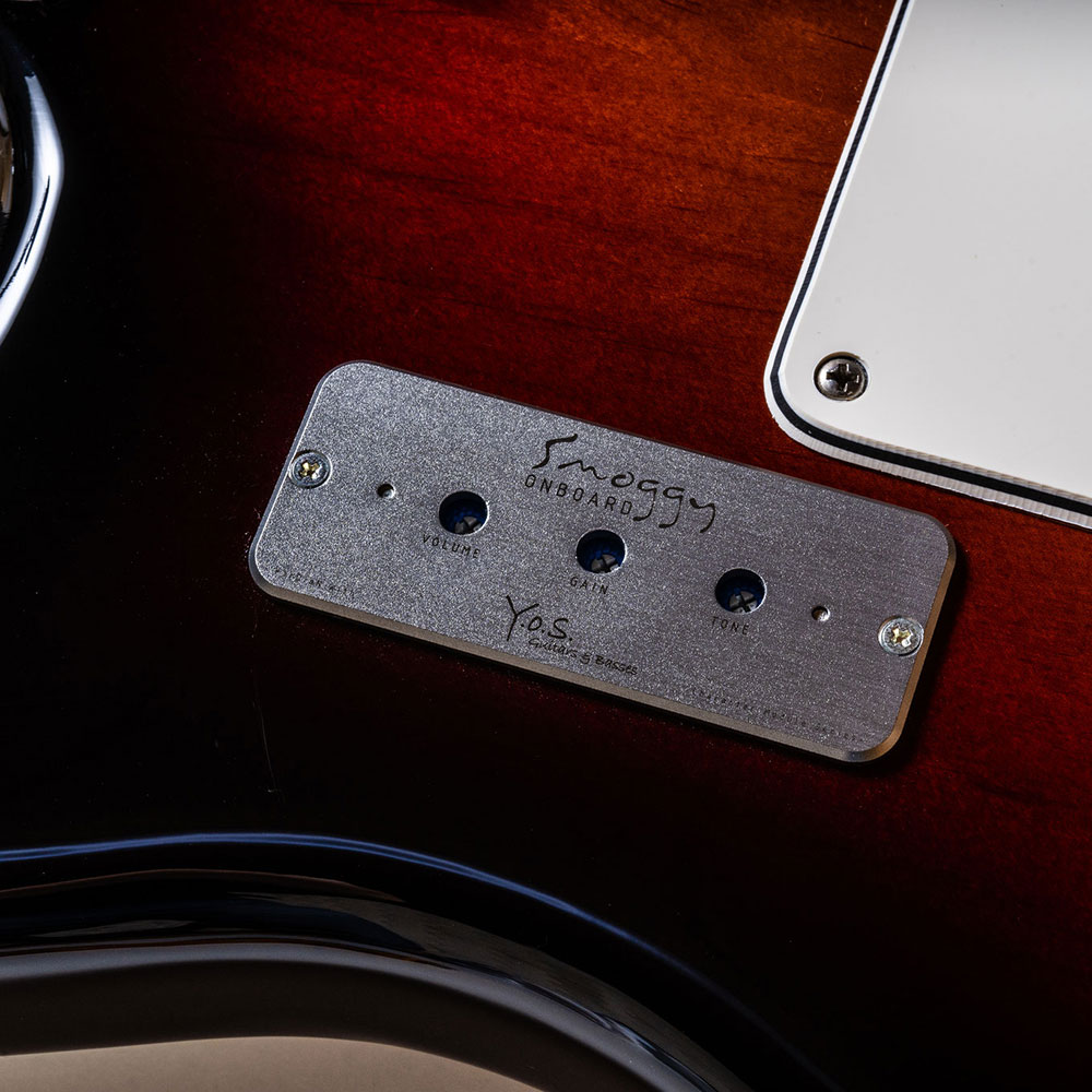 Y.O.S.ギター工房 Smoggy Onboard オンボードモジュール 装着時画像
