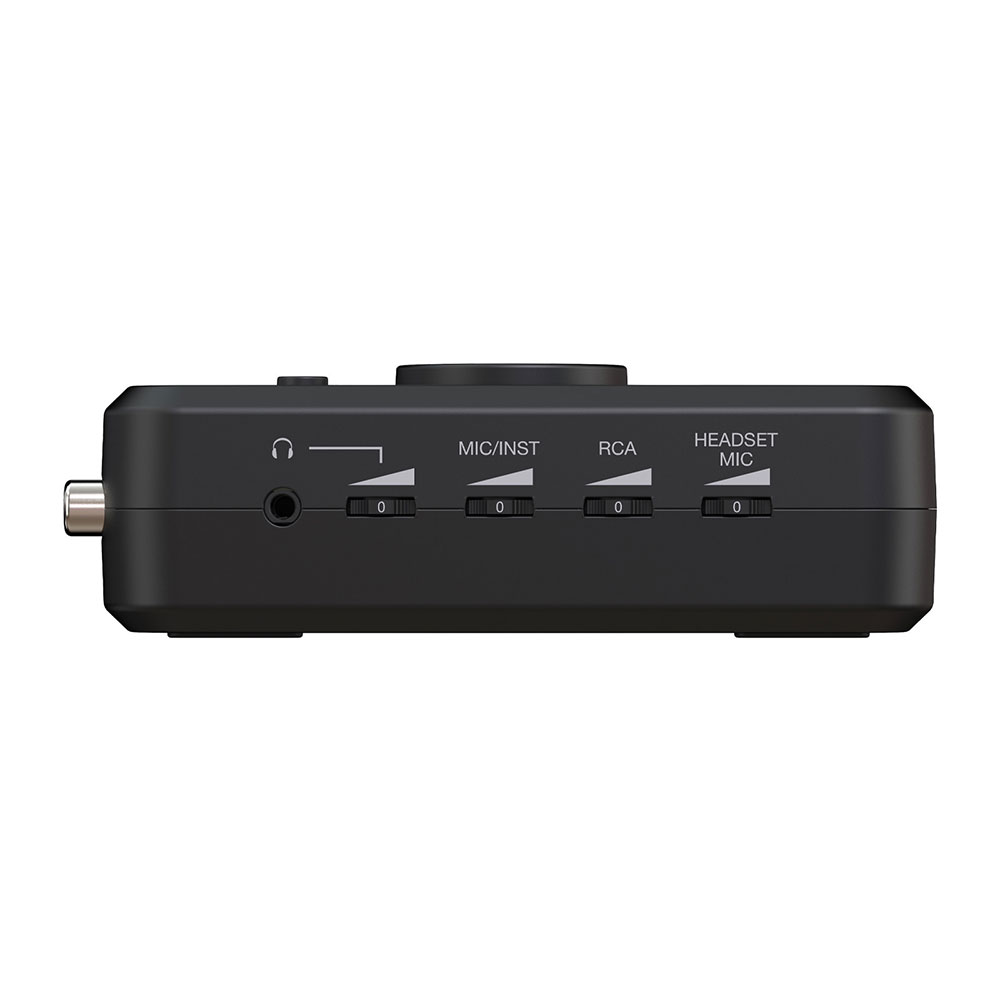 IK Multimedia iRig Stream Pro 4イン/2アウト ストリーミング配信用 オーディオインターフェース コントロール部画像 ヘッドホン接続部画像