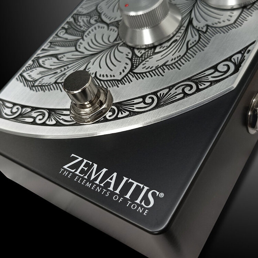 ZEMAITIS ZMF2022D Metal Front Overdrive Pedalオーバードライブ ギターエフェクター スイッチ部画像