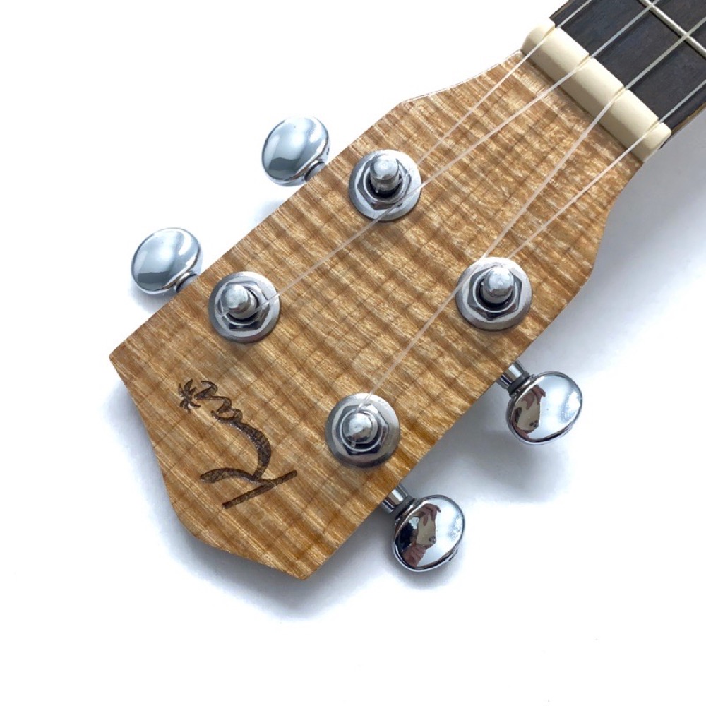 Kai Ukulele KCI-90 コンサートウクレレ ソフトケース付き ヘッド画像