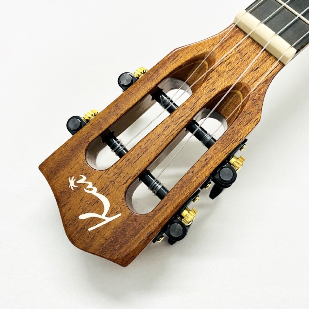Kai Ukulele KC-100SG コンサートウクレレ ソフトケース付き ヘッド画像