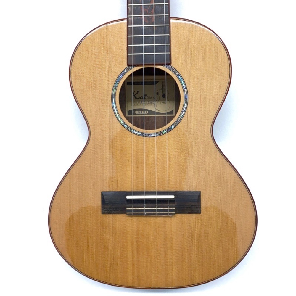 Kai Ukulele KT-700 テナーウクレレ ソフトケース付き ボディトップ画像