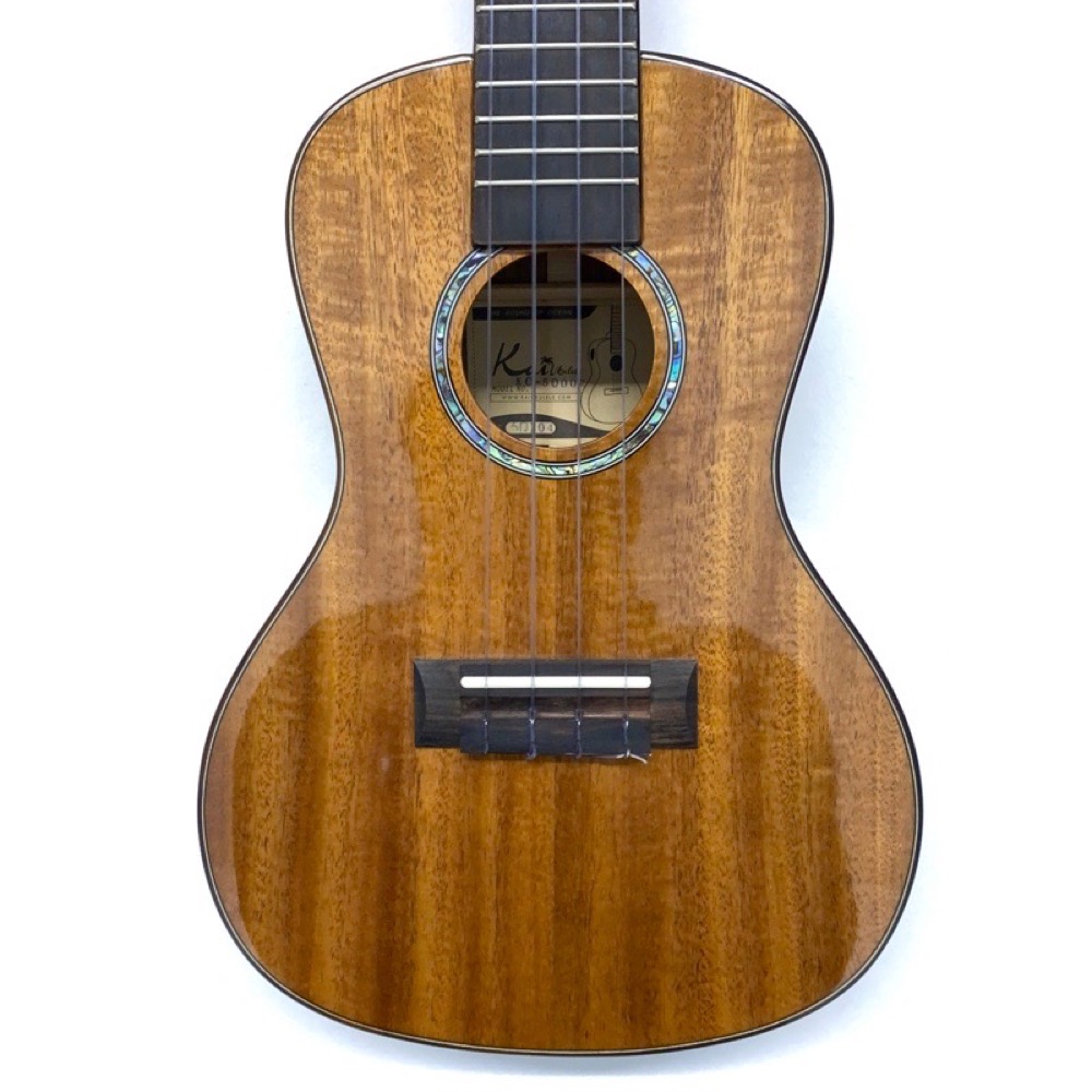 Kai Ukulele KC-5000R コンサートウクレレ ソフトケース付き ボディトップ画像