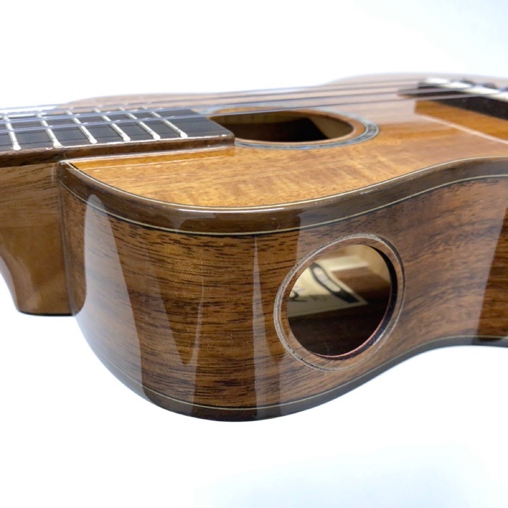 Kai Ukulele KC-5000R コンサートウクレレ ソフトケース付き サイドサウンドホール画像
