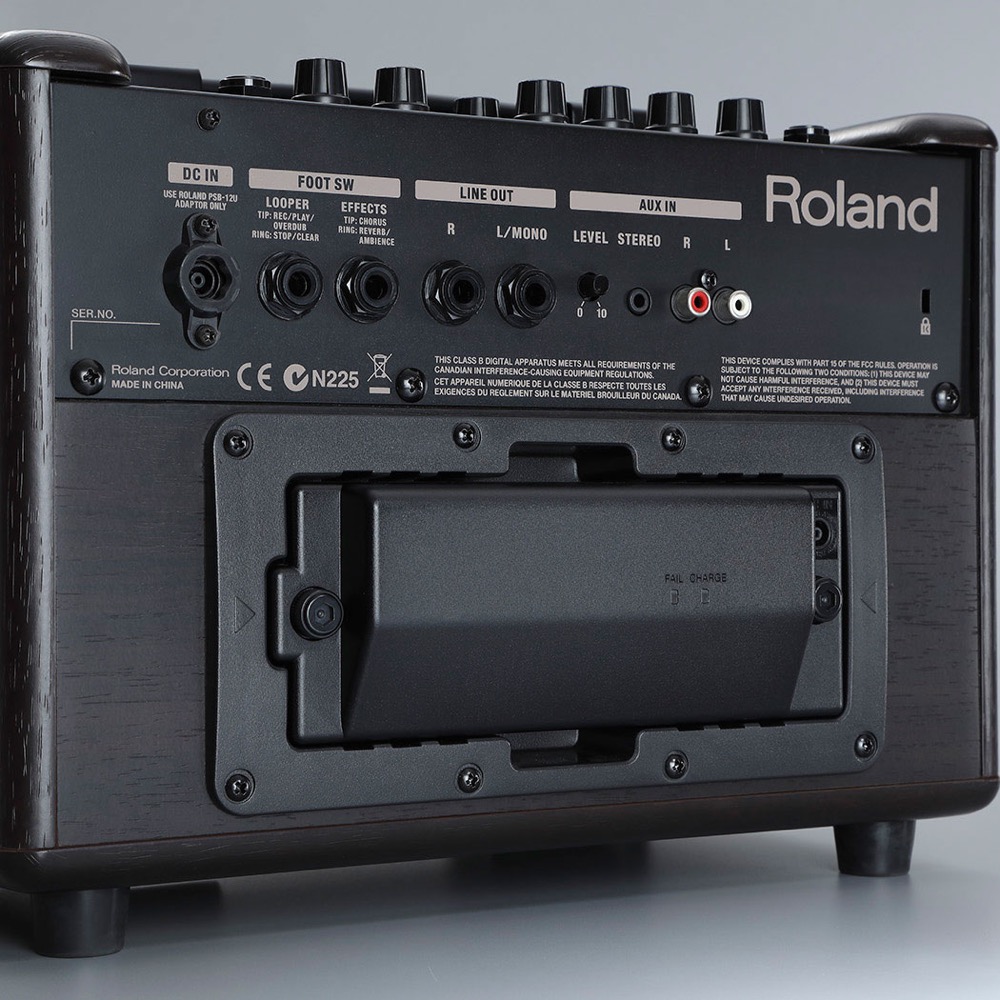 ROLAND BTY-NIMH/A Rechargeable Amp Power Pack Rolandアンプ専用 充電式バッテリーパック 使用例画像4