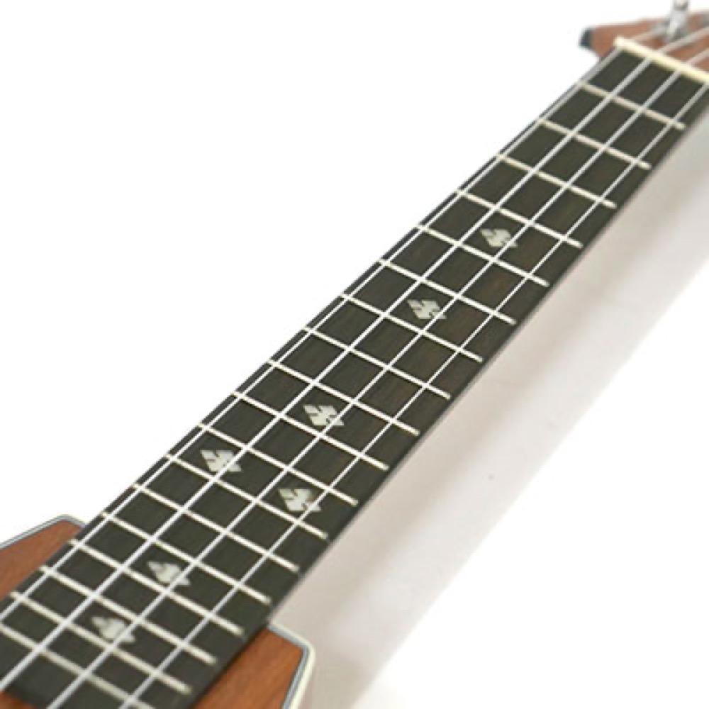 MaAmAa MU-V3 BR テナーウクレレ Vシェイプ ケース付き 指板画像