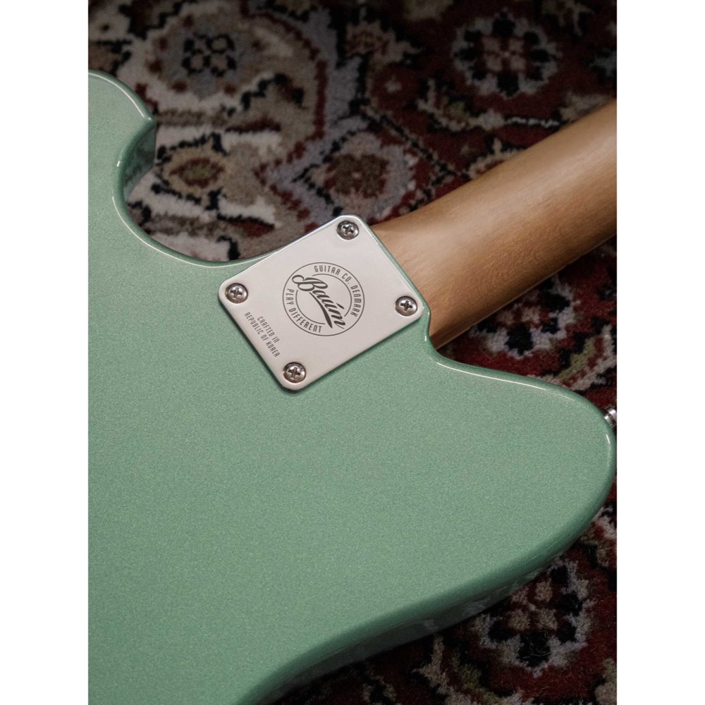 Baum Guitars Conquer 59 Silver Jade エレキギター ネックジョイント画像
