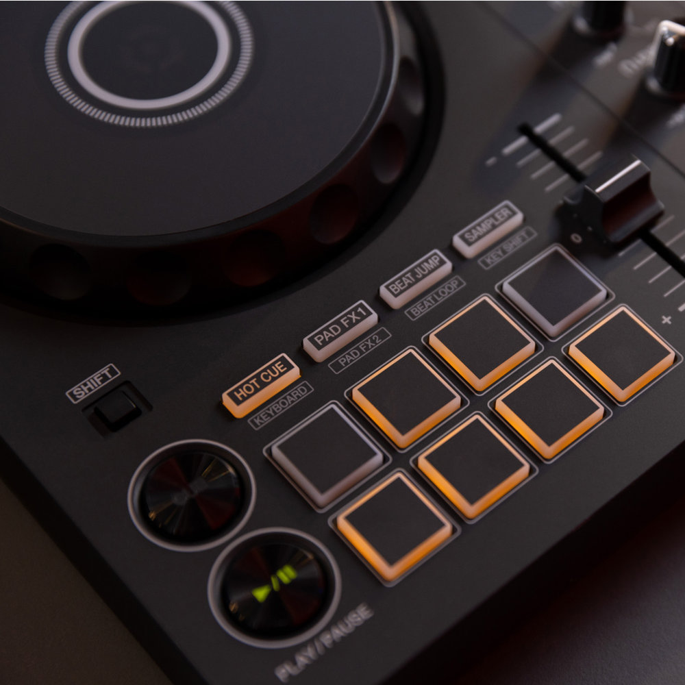 DDJ-FLX4 Pioneer DJ serato rekordbox