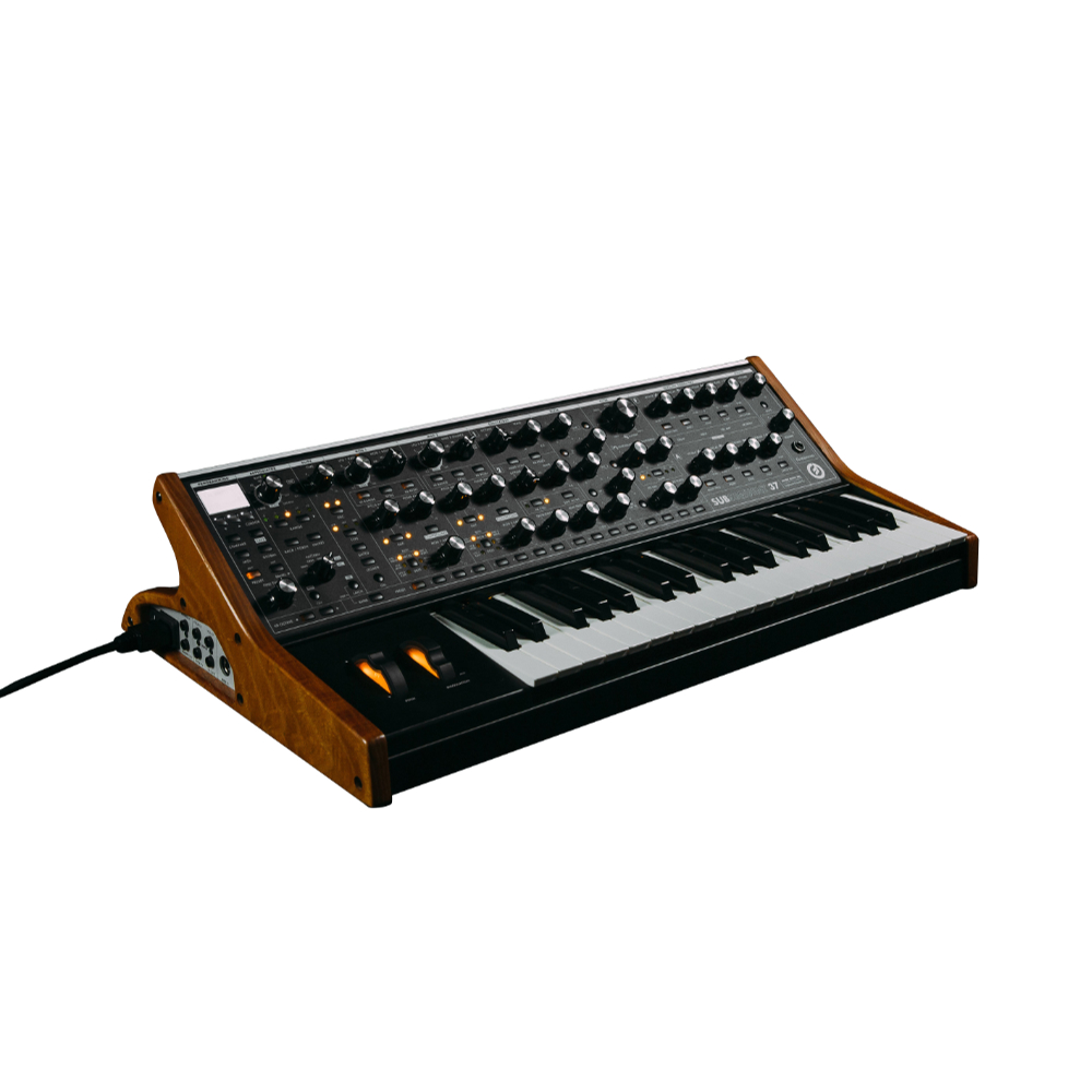 moog Subsequent 37 アナログシンセサイザー