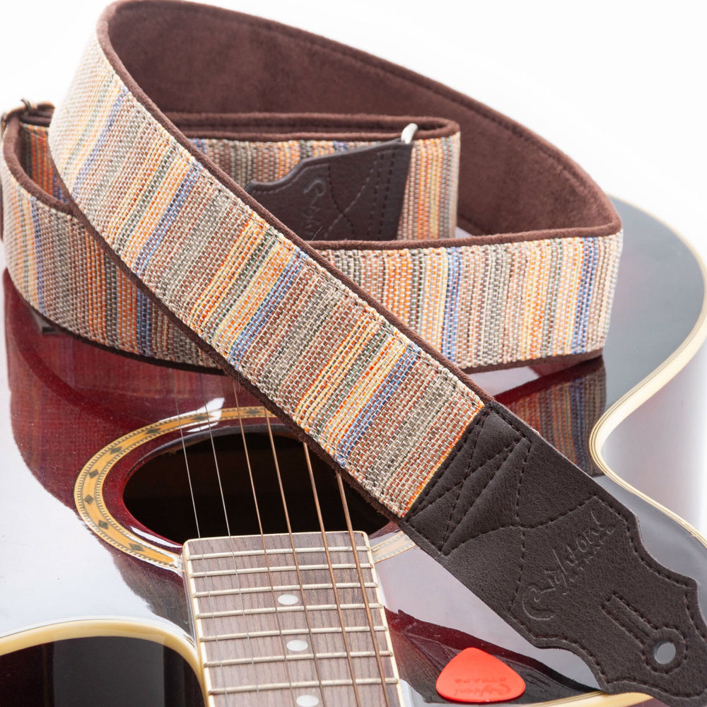 RightOn! STRAPS CARAVAN Yellow ギターストラップ アコースティックギターとのイメージ画像