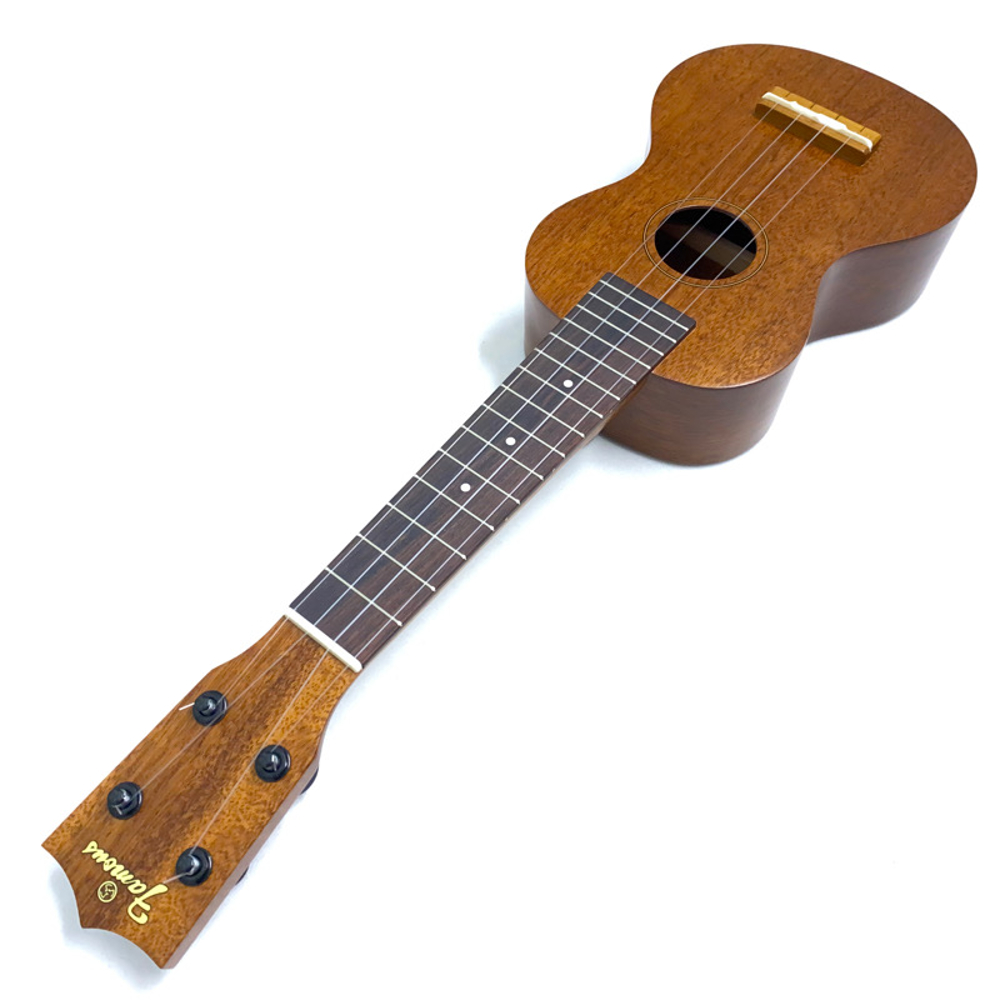 Famous FS-6cst ソプラノウクレレ マホガニー単板トップ 2022-23モデル 全体画像