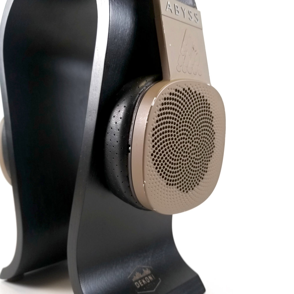 Dekoni Audio デコニオーディオ EPZ-DIANA-FNSK ABYSS Diana用イヤーパッド 装着イメージ