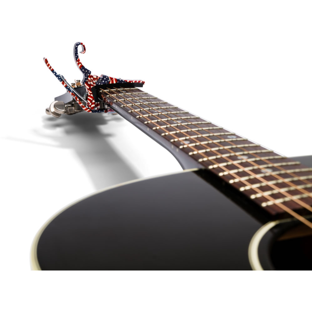 Kyser KG6FA Freedom QUICK-CHANGE CAPO 星条旗柄 フリーダム カポタスト カイザーカポ 装着イメージ画像