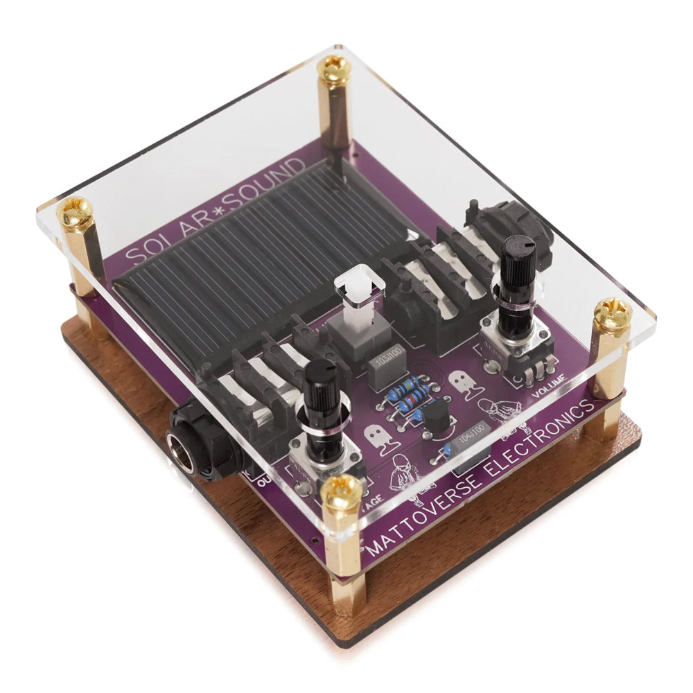 Mattoverse Electronics マットバース エレクトロニクス Solar Sound Desktop Saturator ノイズ サチュレーター ギターエフェクター スイッチ側正面画像