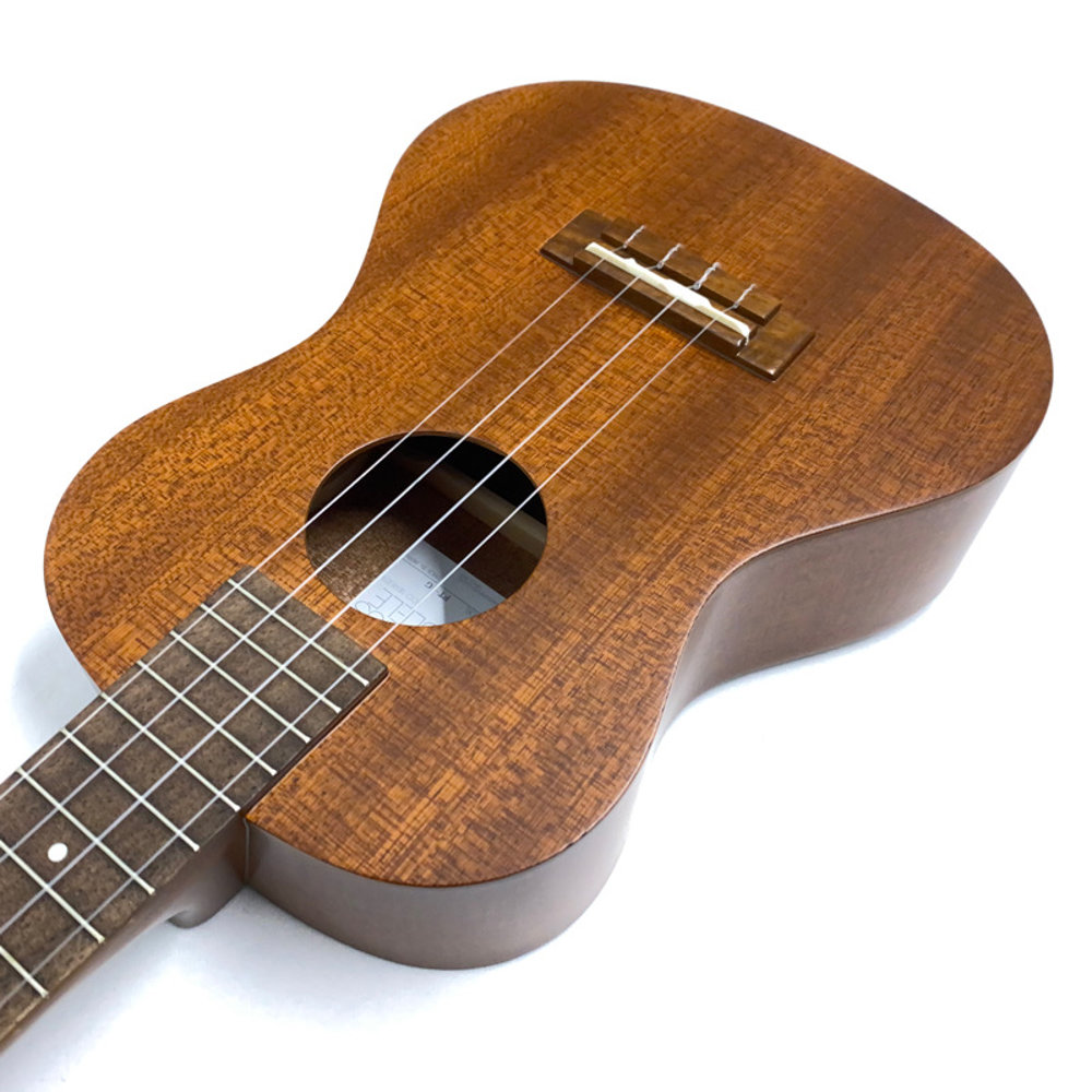 Famous フェイマス FT-1G テナーウクレレ マホガニーボディー ボディトップ、ネックジョイント