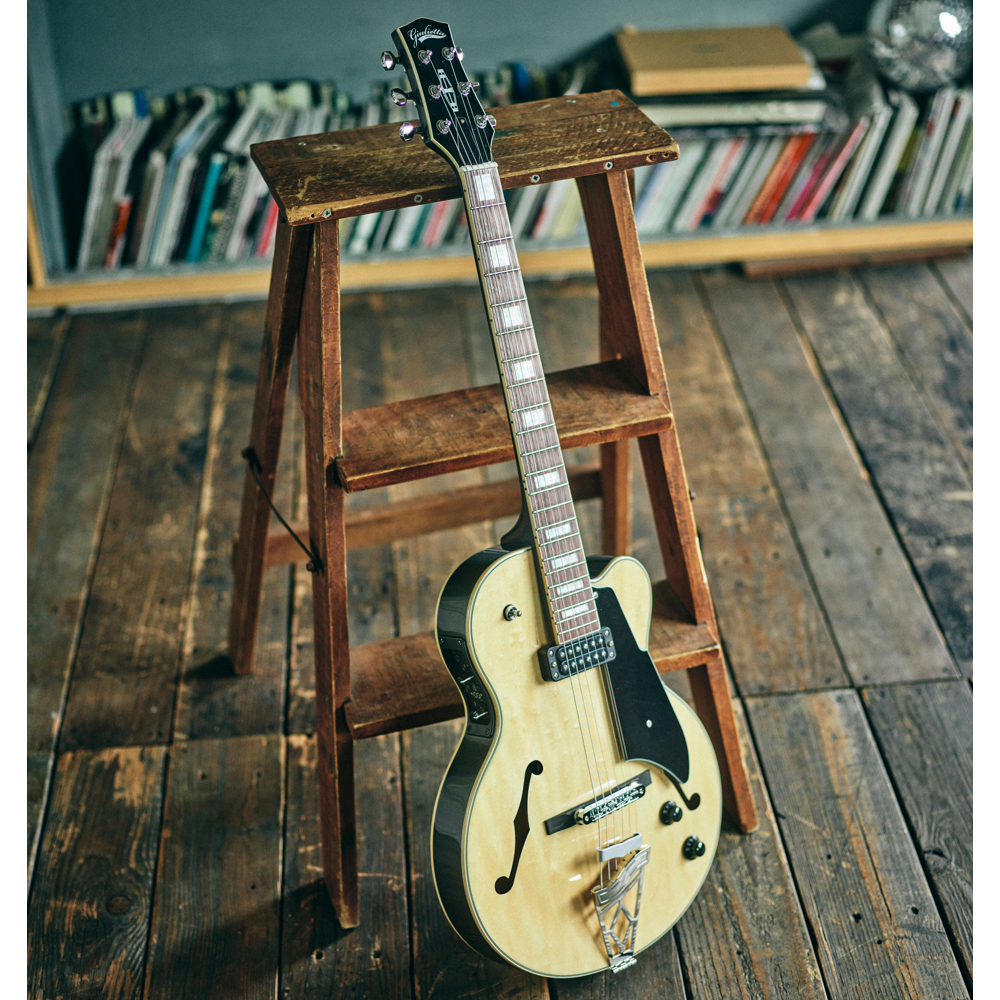 VOX ヴォックス Giulietta VGA-5TD NAGM モデリングサウンドシステム搭載 フルアコースティックギター ナチュラルガンメタリック イメージ画像