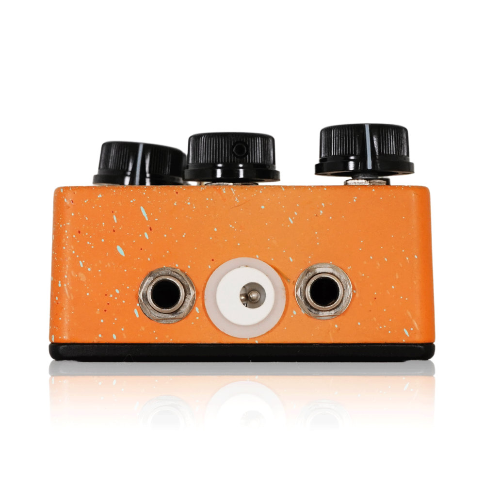 Lofi Mind Effects LIQUID SUN DEVICE コーラス / ヴィブラート ギターエフェクター in/out ,DC端子側サイド
