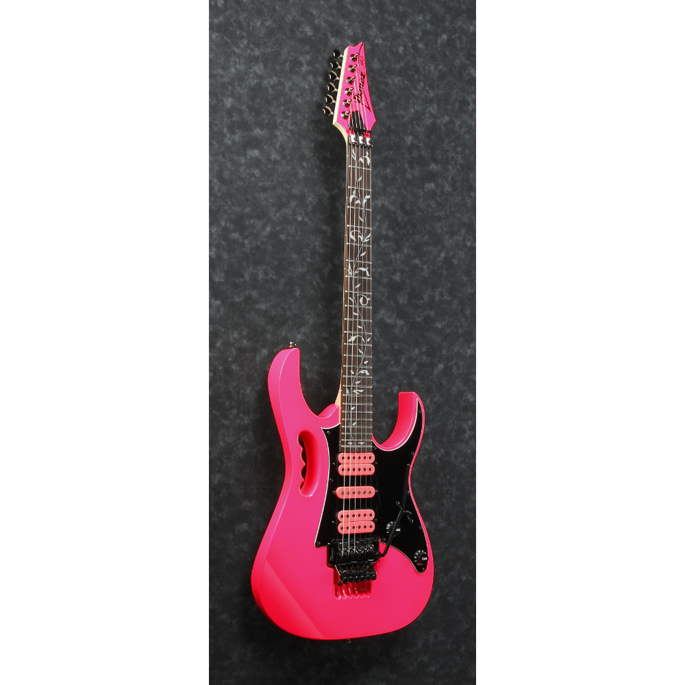 IBANEZ アイバニーズ JEMJRSP-PK Steve Vaiシグネチャーエントリーモデル ピンク エレキギター 斜めアングル画像