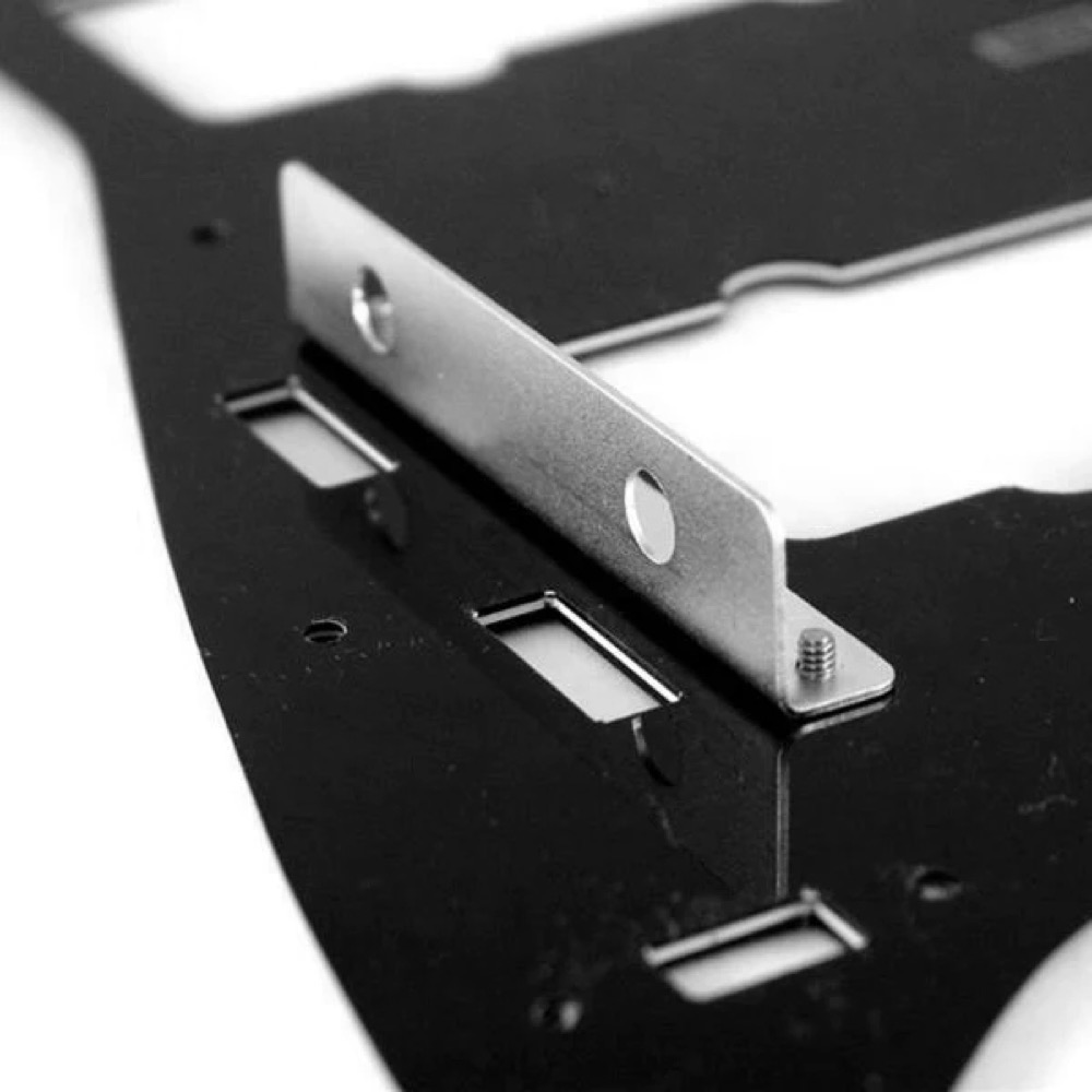 ALLPARTS オールパーツ AP-0652-000 Pot Bracket For Jazzmaster Pickguards ジャズマスター用プリセットコントロールポット用ブラケット 取り付け例画像