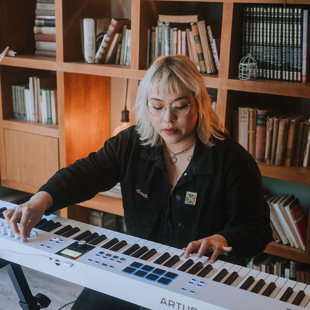 MIDIキーボード 88鍵盤 アートリア ARTURIA KeyLab Essential 88 mk3 WH キーラボ エッセンシャル 使用イメージ