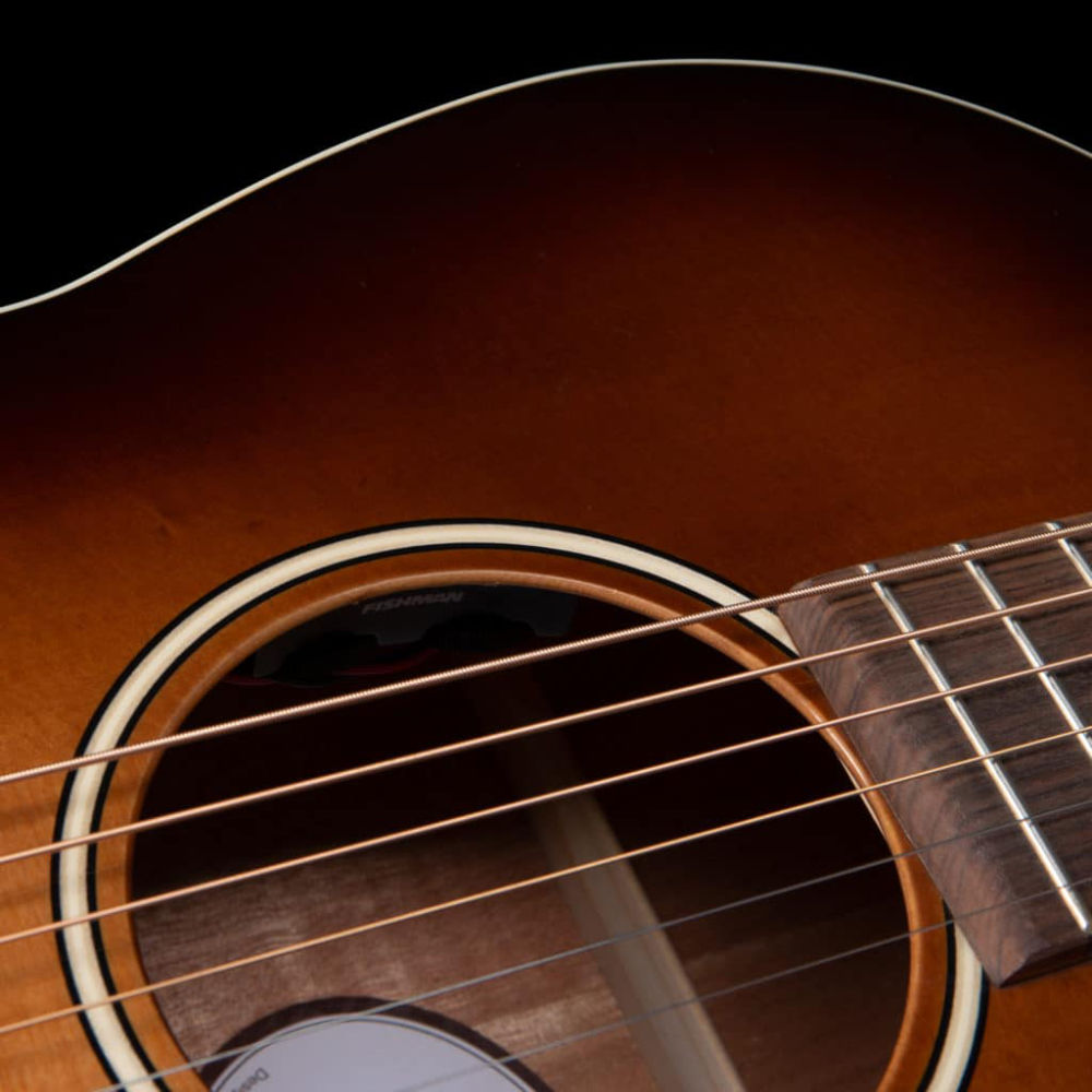 Art&Lutherie アートアンドルシアー Roadhouse Light Burst GT EQ エレクトリックアコースティックギター サウンドホール