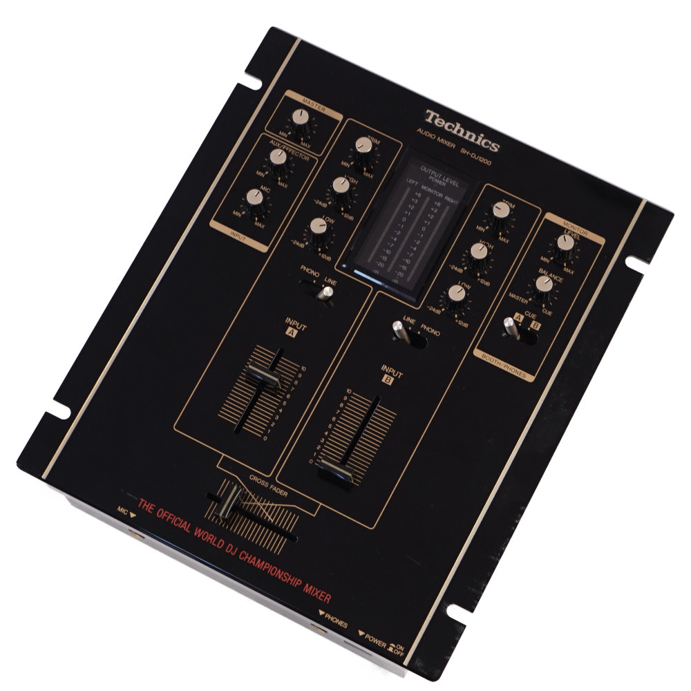 【極美品】Technics DJ Mixer SH-EX1200 BK 中古品のTechnics、DJミキサー/SH-EX1200 BKのご紹介です。