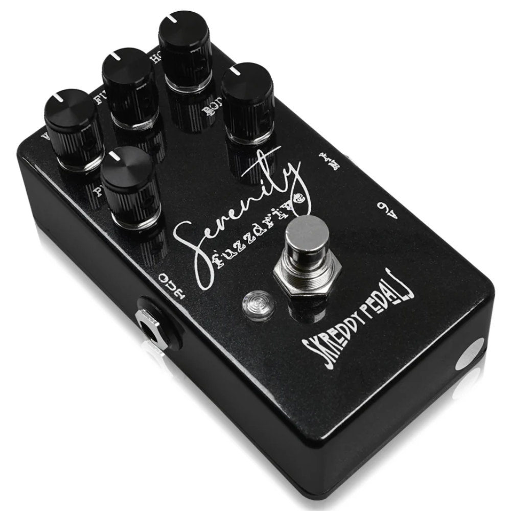 Skreddy Pedals スクレディペダルズ Serenity Fuzzdrive ファズ ギターエフェクター 本体画像 斜め