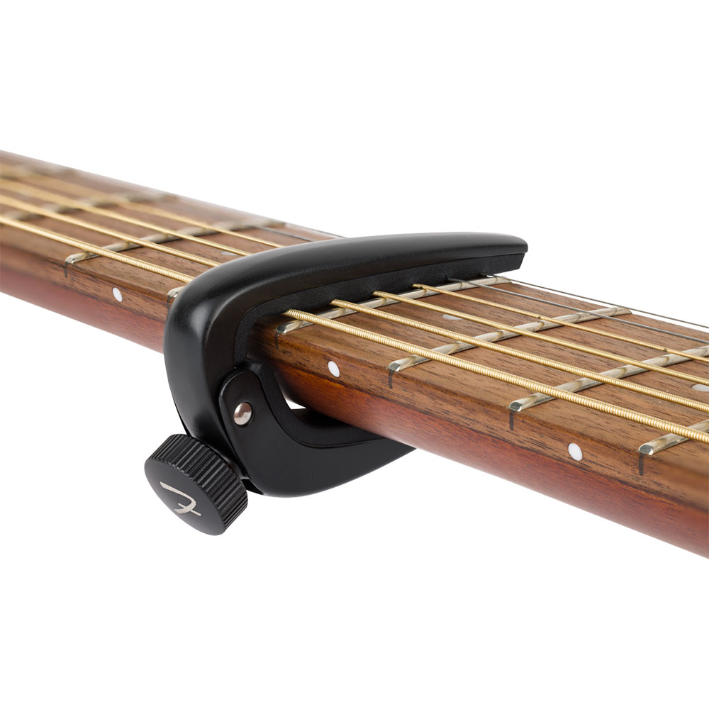 Fender フェンダー Player Acoustic/Electric Capo ギター用カポタスト 取り付けイメージ