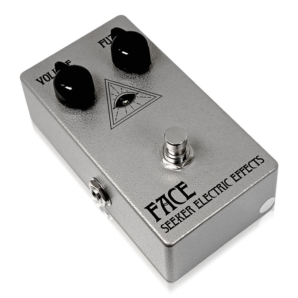 Seeker Electric Effects シーカーエレクトリックエフェクツ Lineage Series FACE Ge Gray ファズ ギターエフェクター 斜めアングル画像