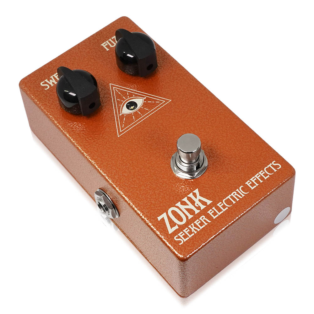 Seeker Electric Effects シーカーエレクトリックエフェクツ Lineage Series ZONK ファズ ギターエフェクター 斜めアングル画像