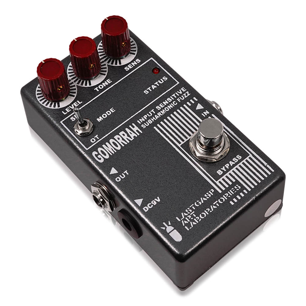 Lastgasp Art Laboratories ラストガスプアートラボラトリーズ LALFX-GMR GOMORRAH ファズ ギターエフェクター 斜めアングル画像
