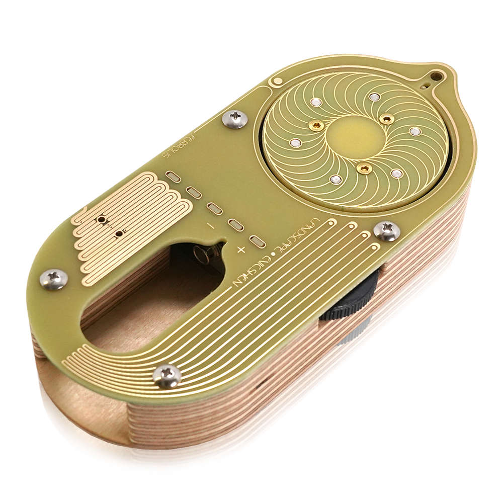 Landscape ランドスケープ FERROUS ストリングレゾネーターデバイス 斜めアングル画像2