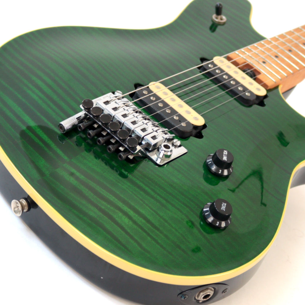 【中古】 エレキギター PEAVEY EVH WolfGang Trans Green 2000年頃製造 ピービー ヴァン・ヘイレン ウルフギャング シースルーグリーン 迫力のフレイムメイプル ブリッジ、ピックアップ、コントロール