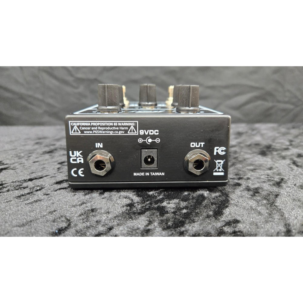 PEAVEY ピーヴィー Decade Preamp Effects Pedal プリアンプ エフェクター リア画像