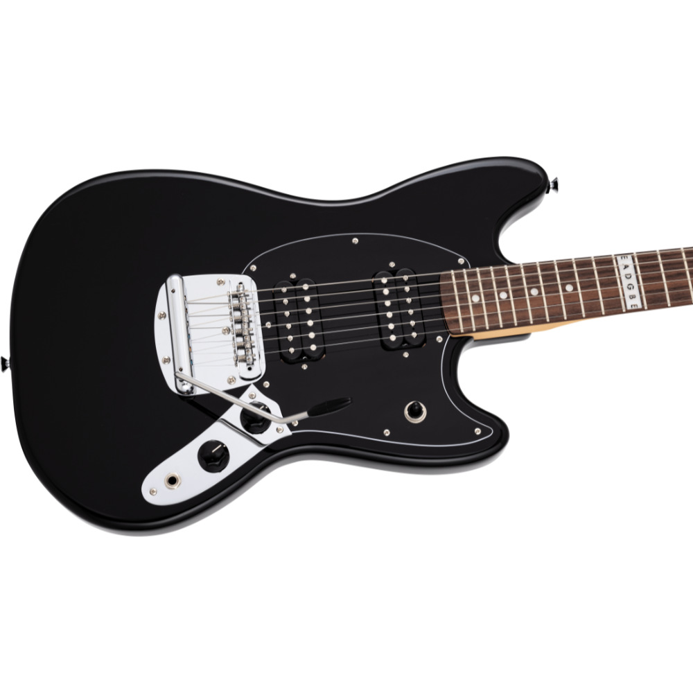 Fender フェンダー Chilli Beans. Moto Mustang Black エレキギター ボディ斜めアングル画像