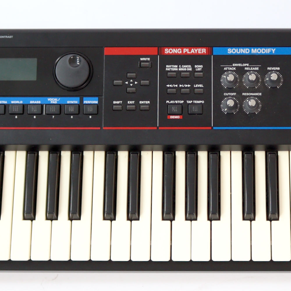 美品　Roland JUNO-DI シンセサイザー Roland 新生JUNO-D登場！20年以上愛される定番シンセサイザーの