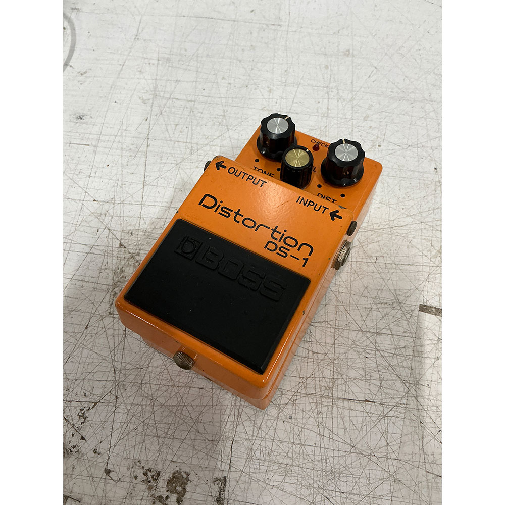 【中古】 ディストーション エフェクター BOSS DS-1 Distortion 1979年製 Made in Japan Silver Screw 銀ネジ ギターエフェクター 全体