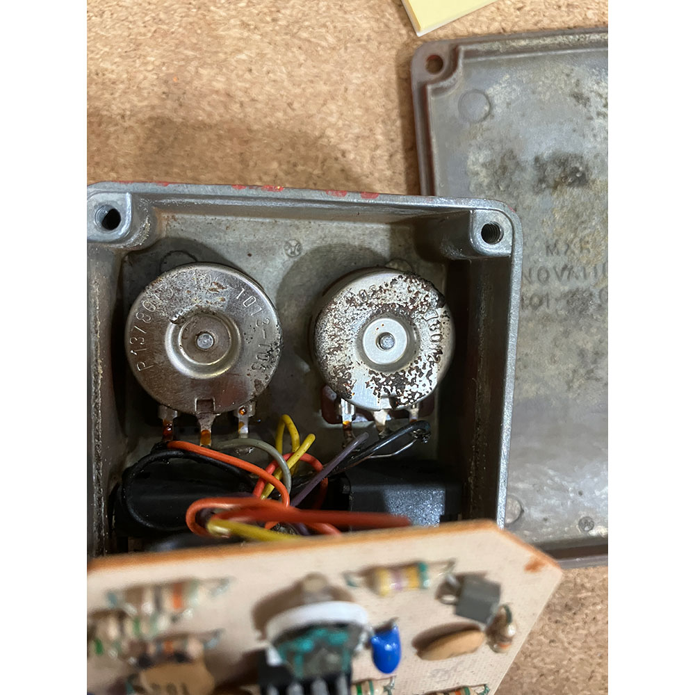 【中古】コンプレッサー エフェクター MXR DYNA COMP Block Logo 1980年製 ダイナコンプ ギターエフェクター ポット